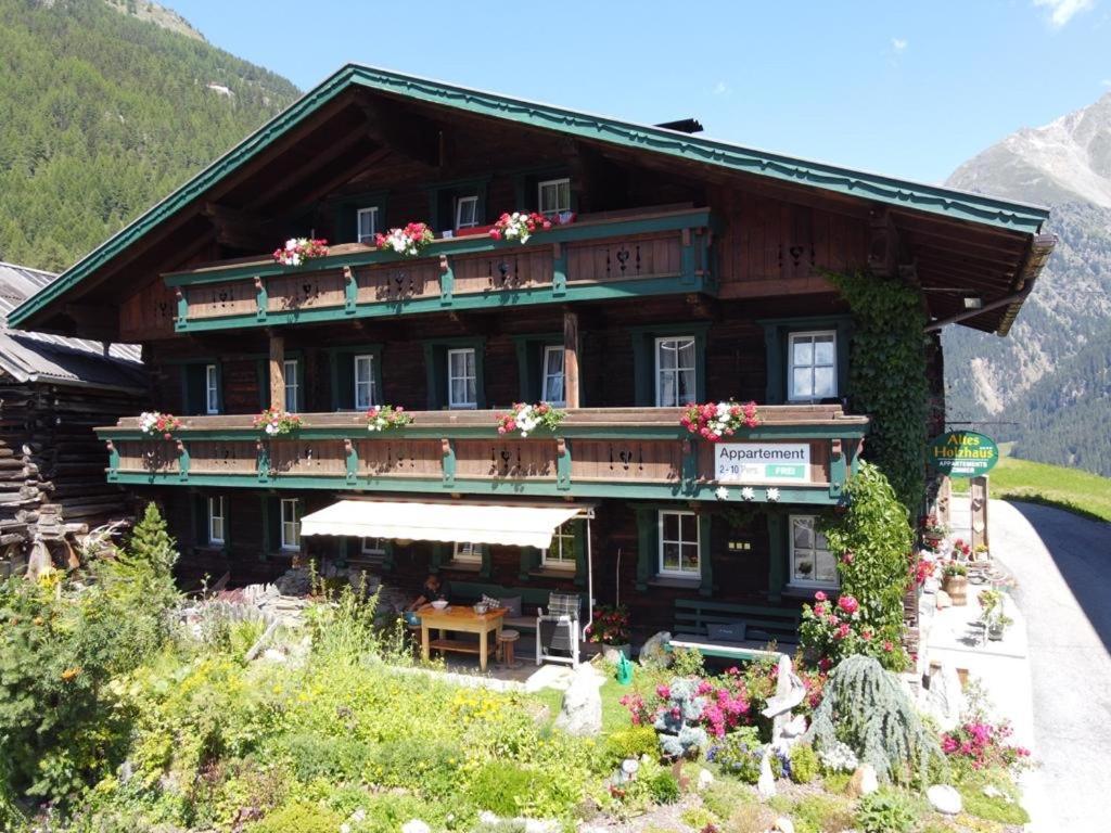 Altes Holzhaus Lejlighed Sölden Eksteriør billede