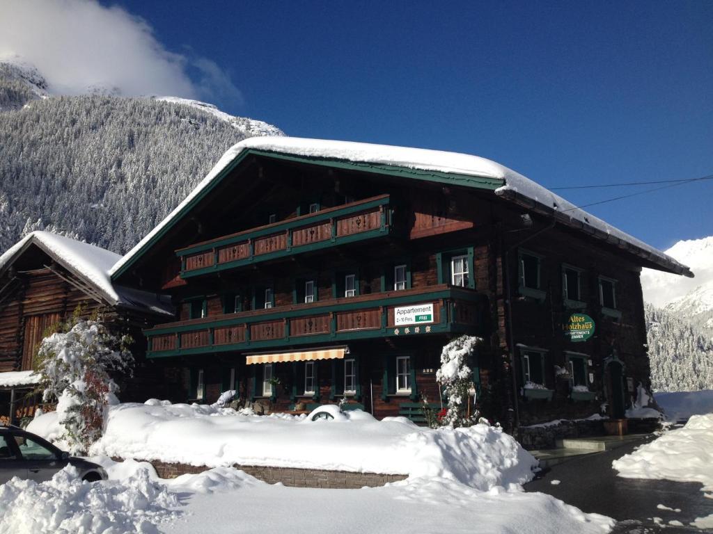 Altes Holzhaus Lejlighed Sölden Eksteriør billede